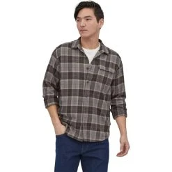 PATAGONIA M'S L/S COTTON IN CONVERSION LW FJORD FLANNEL SHIRT BEACH PLAID: FORGE GREY 23 -Volcom Boutique 9 110784 m s l s cotton in conversion lw fjord flannel shirt beach plaid forge grey 42410 befg 02