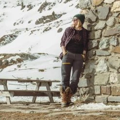 LAGOPED PERDIZ LS RED/NAVY 23 -Volcom Boutique 9 118504 perdiz ls rouge navy 81005 red 04